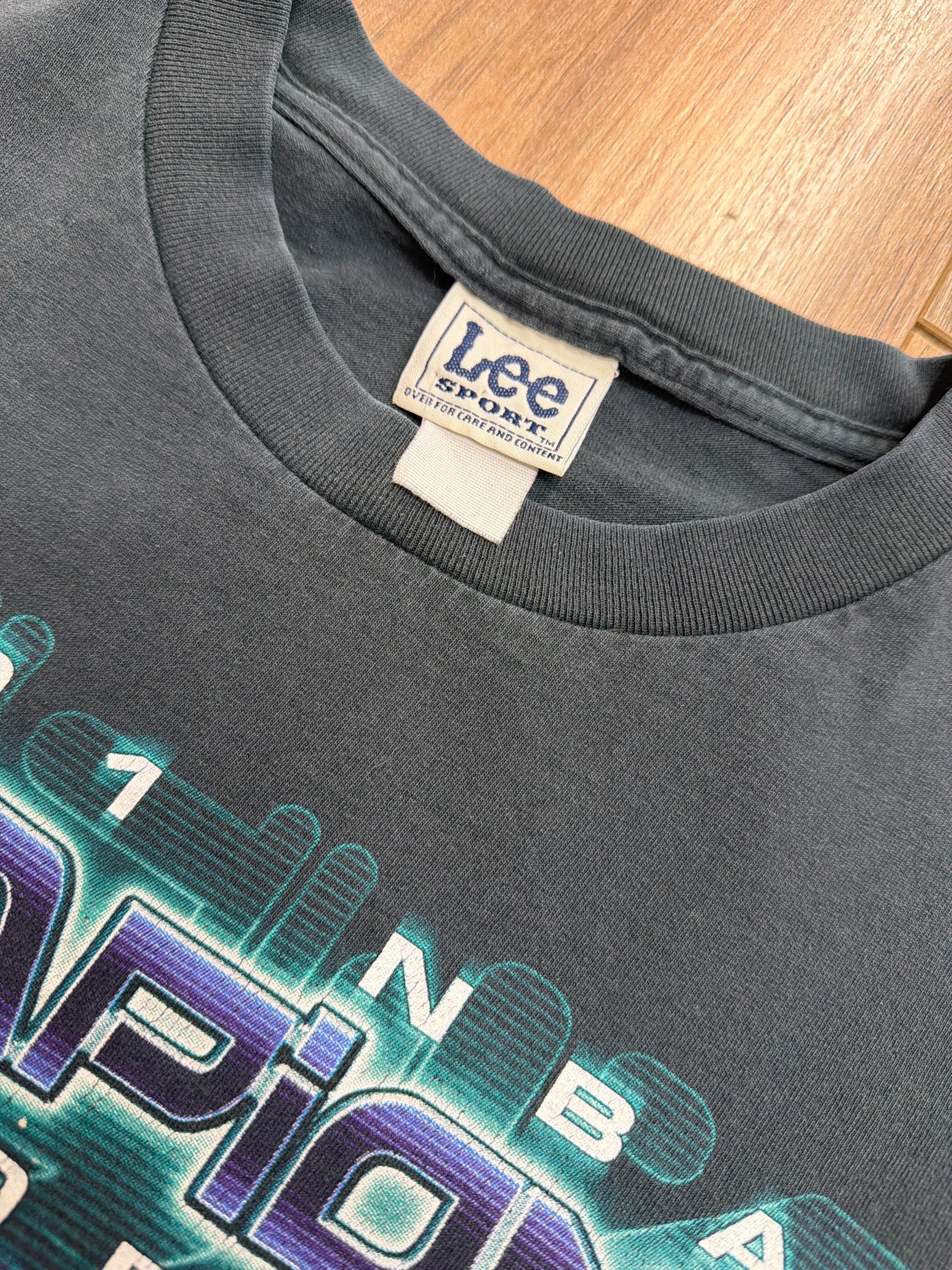 Vintage Lee Sports NBA Los Angeles Lakers "Back to Back" Champions Tee