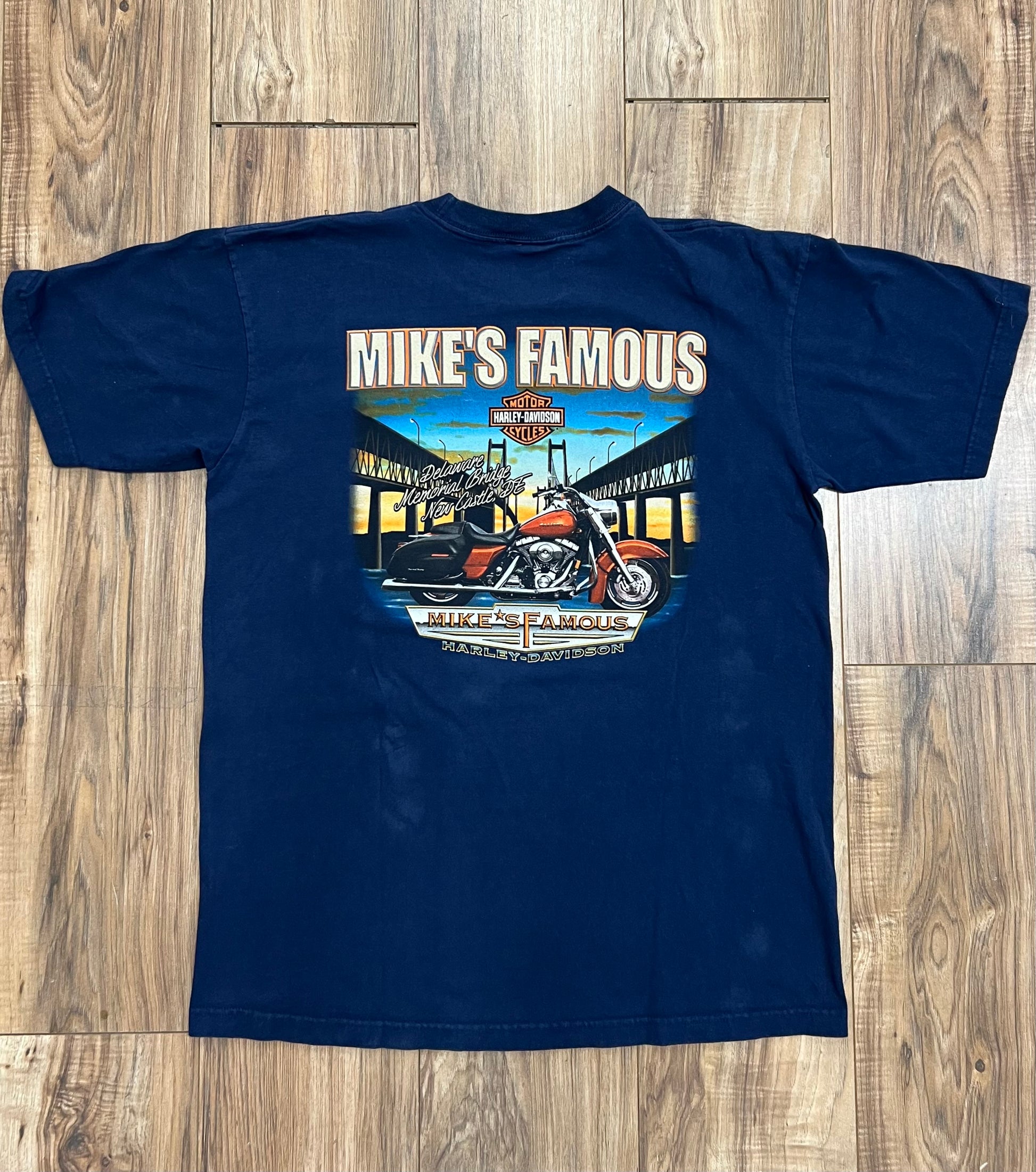 Vintage Mike's Famous Harley-Davidson T-shirt (XL)
