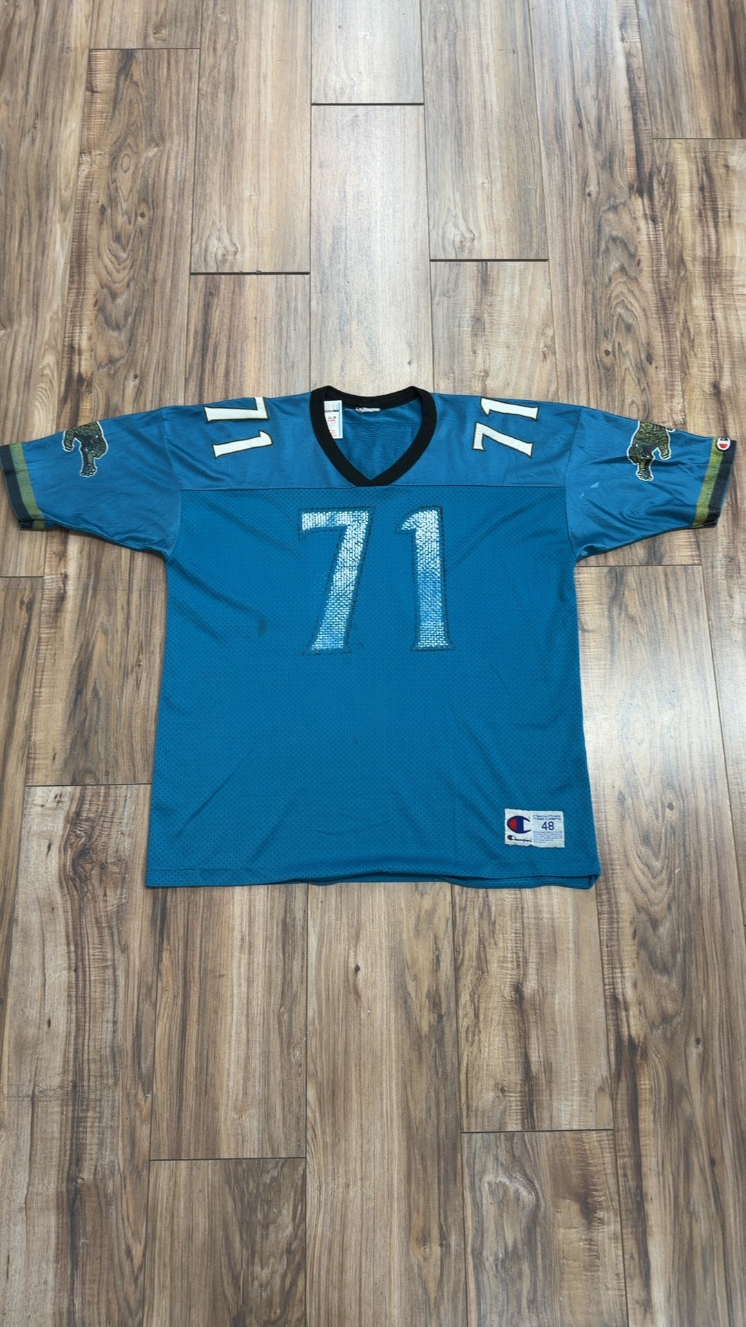 Vintage Champion Jacksonville Jaguars #71 Tony Boselli Jersey (XL)