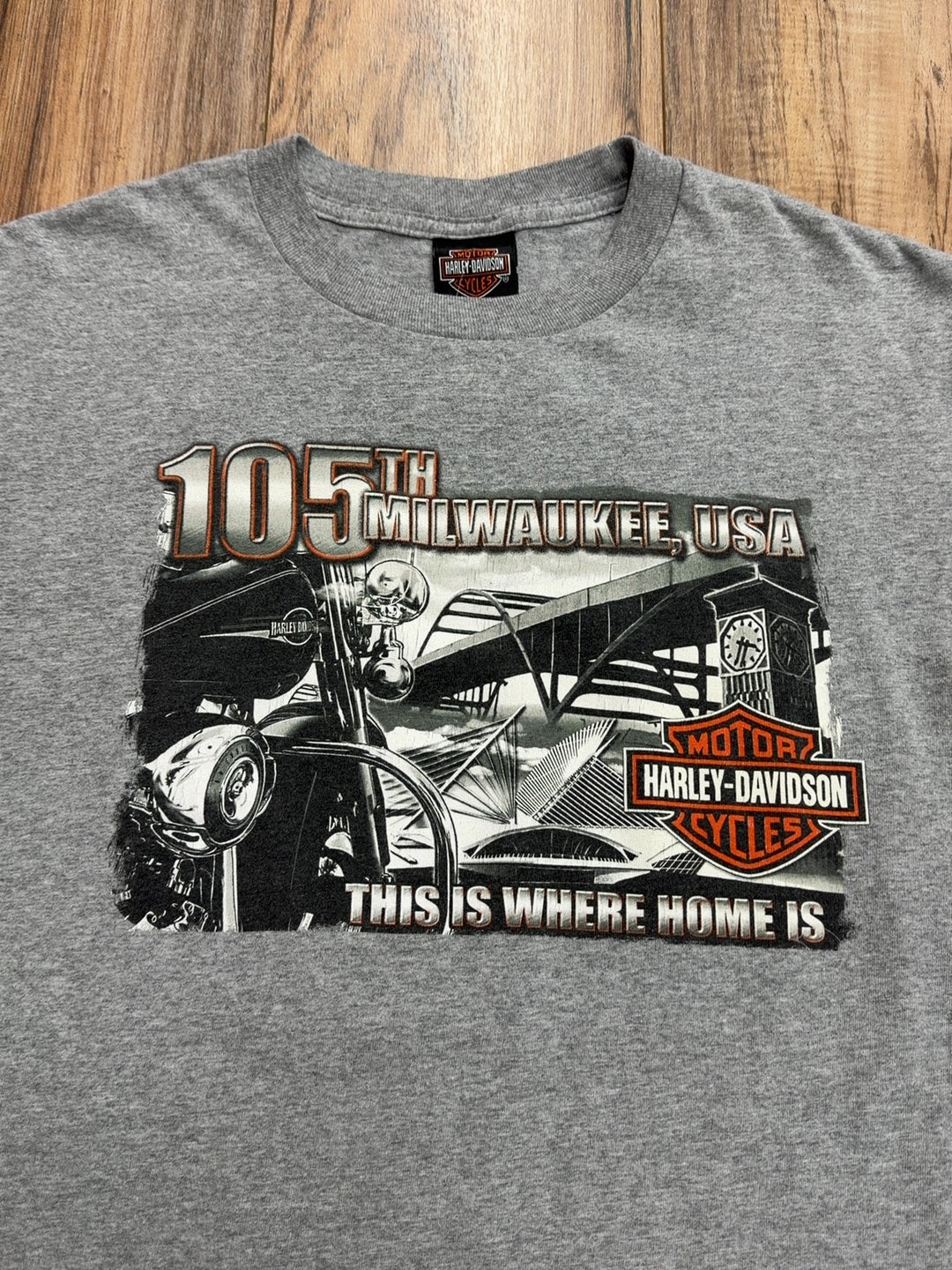 00s Harley Davidson 105th Milwaukee USA Tee (L)