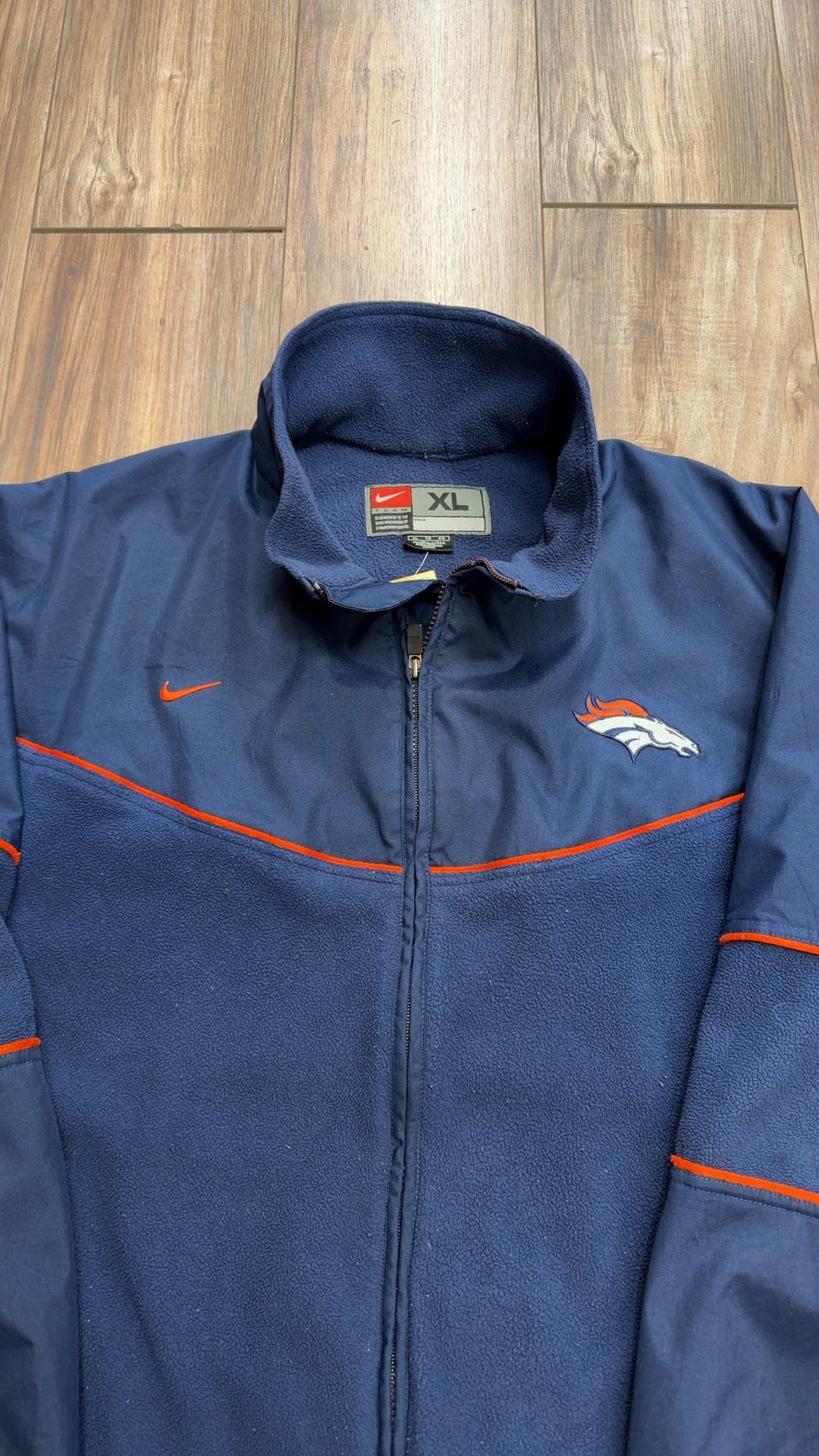 Vintage Nike Denver Broncos Zip Up (XL)