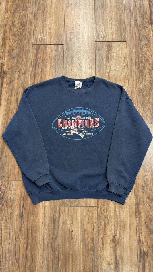 2004 NFL New England Patriots AFC East Champions Crewneck (XXL)
